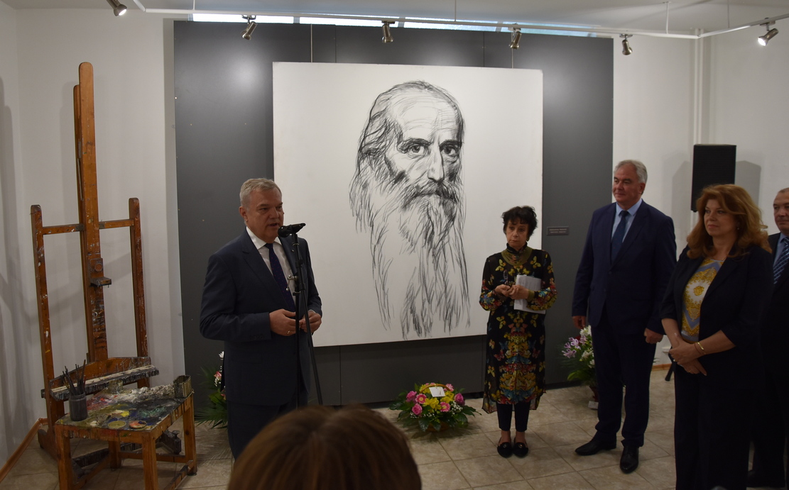 Плевен отбеляза 90 години от рождението на акад. Светлин Русев/СНИМКИ-ВИДЕО/